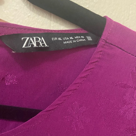 Women’s dress - Picture 4 of 5